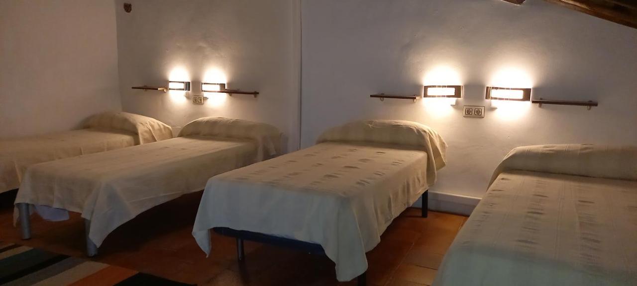 Albergue Turistico "San Blas" De Oliva De Plasencia 외부 사진